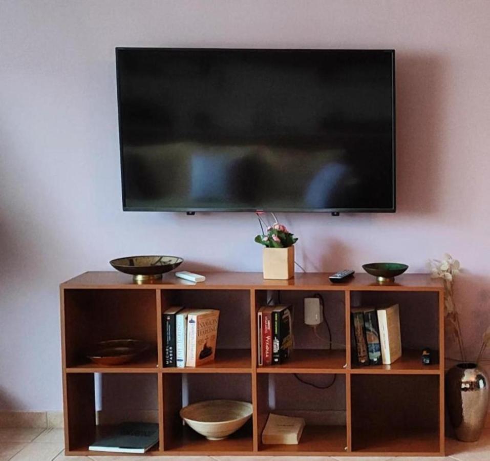 Secret Garden 76 Sq.M. Apartment Close To City Center 이오아니아 외부 사진